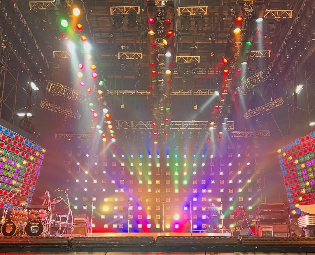 SaveClip.App_670717525_18583645366015934_167832733552745499_n Bastidores: Victory Tour e Bad World Tour ganham vida novamente em MICHAEL