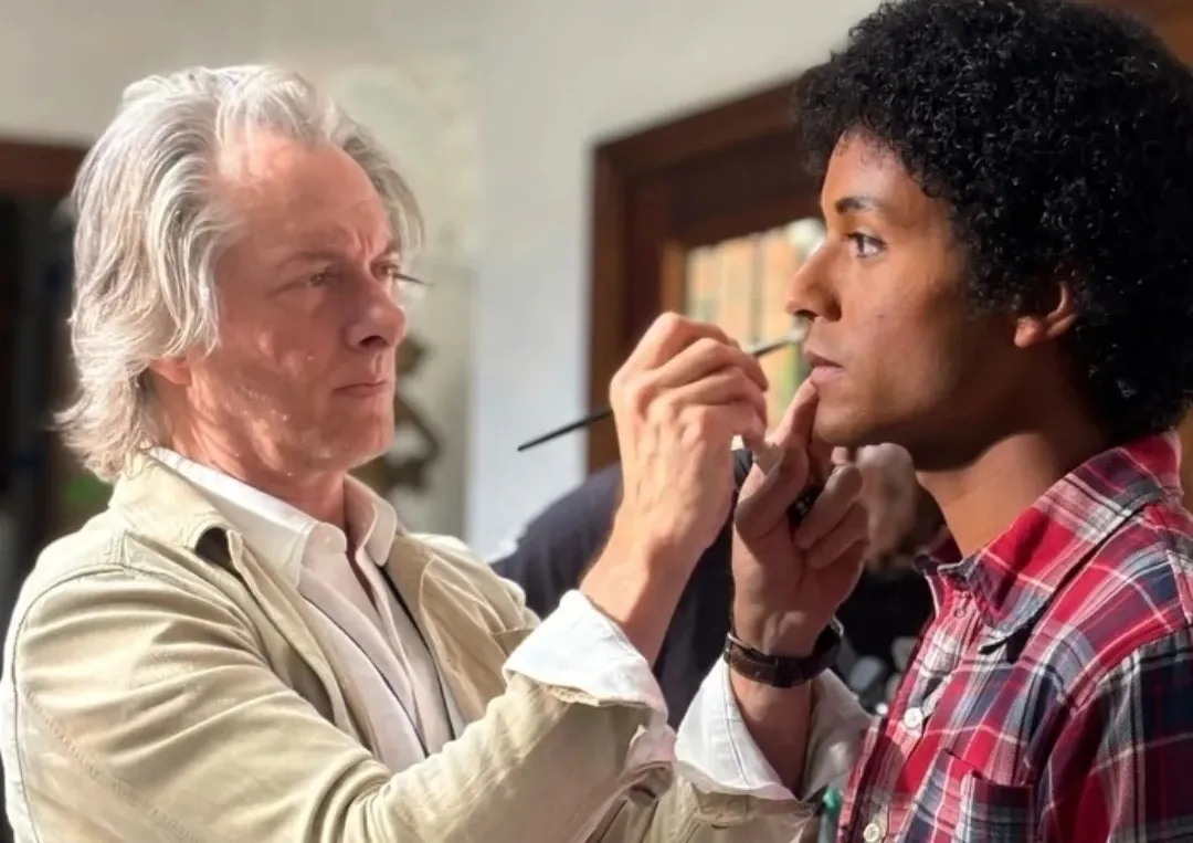 Como a equipe de maquiagem elevou MICHAEL a outro nível | maquiagem filme MICHAEL mjbeats.com .br