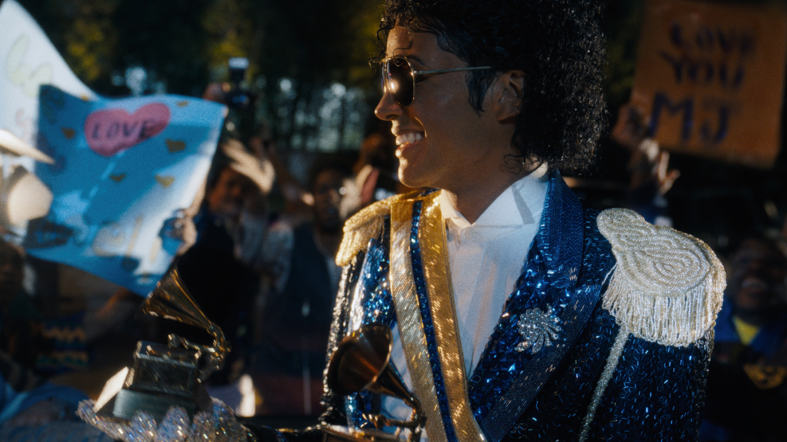 Cinebiografia MICHAEL quer mostrar o preço da genialidade de Michael Jackson | maven trailer grab 00001r2