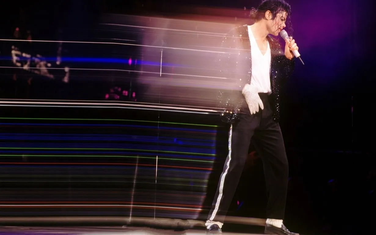 O retorno ao topo: Michael Jackson segue imbatível nas paradas | mjbeats.com .br Billie Jean effect