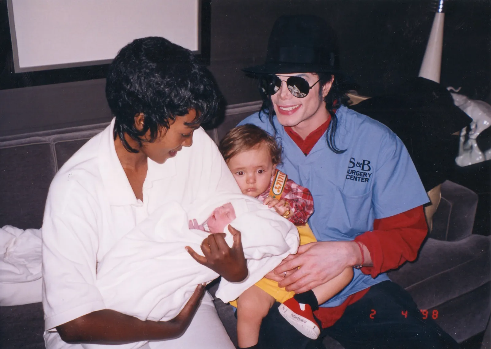 Ex-babá dos filhos de Michael Jackson compartilha fotos inéditas de Paris Jackson | mjbeats.com .br Ex baba dos filhos de Michael Jackson compartilha fotos ineditas de Paris Jackson scaled