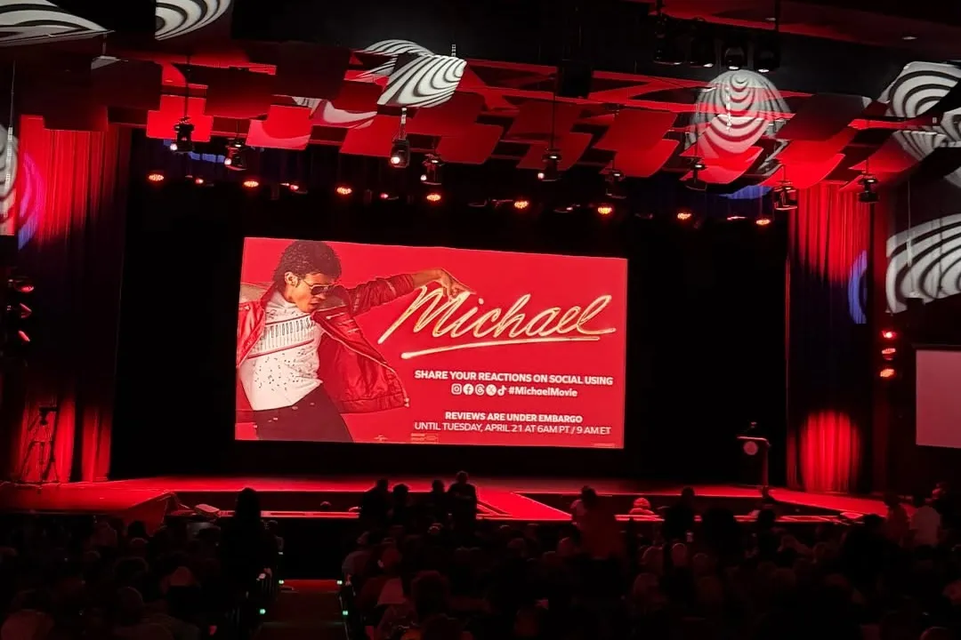 mjbeats.com_.br-Gary-exibicao-filme-MICHAEL Gary revive a história: família Jackson emociona cidade com estreia de MICHAEL