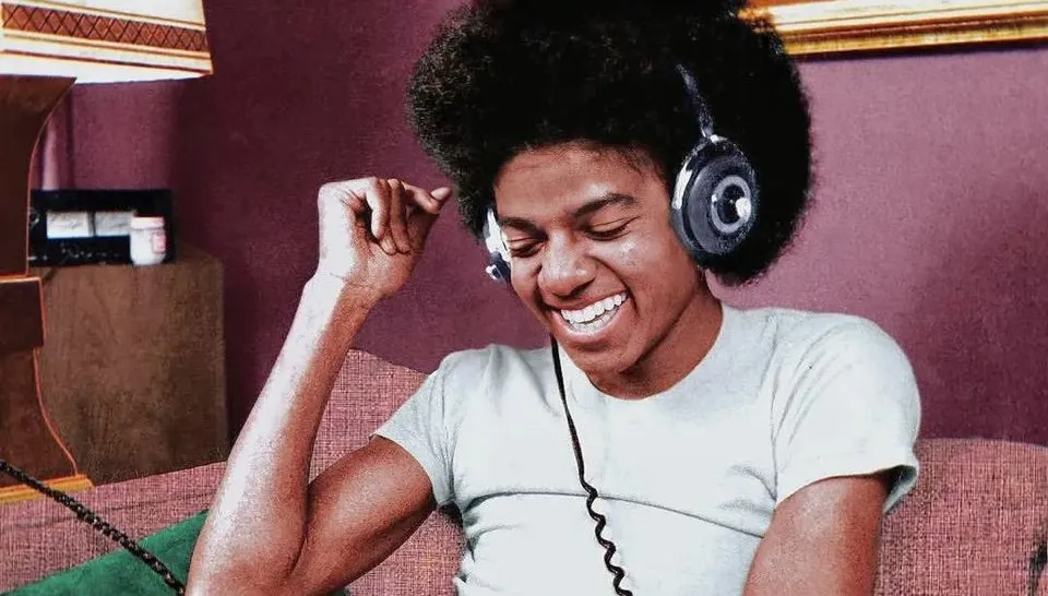 Recorde na era digital: Michael Jackson cresce e domina o Spotify | mjbeats.com .br Spotify MJ