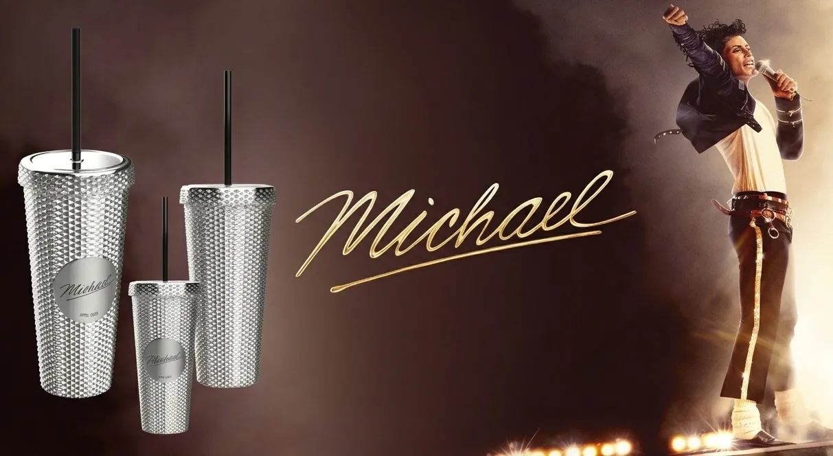 Cinépolis aposta em copo para marcar estreia de MICHAEL | mjbeats.com .br copos d Luva