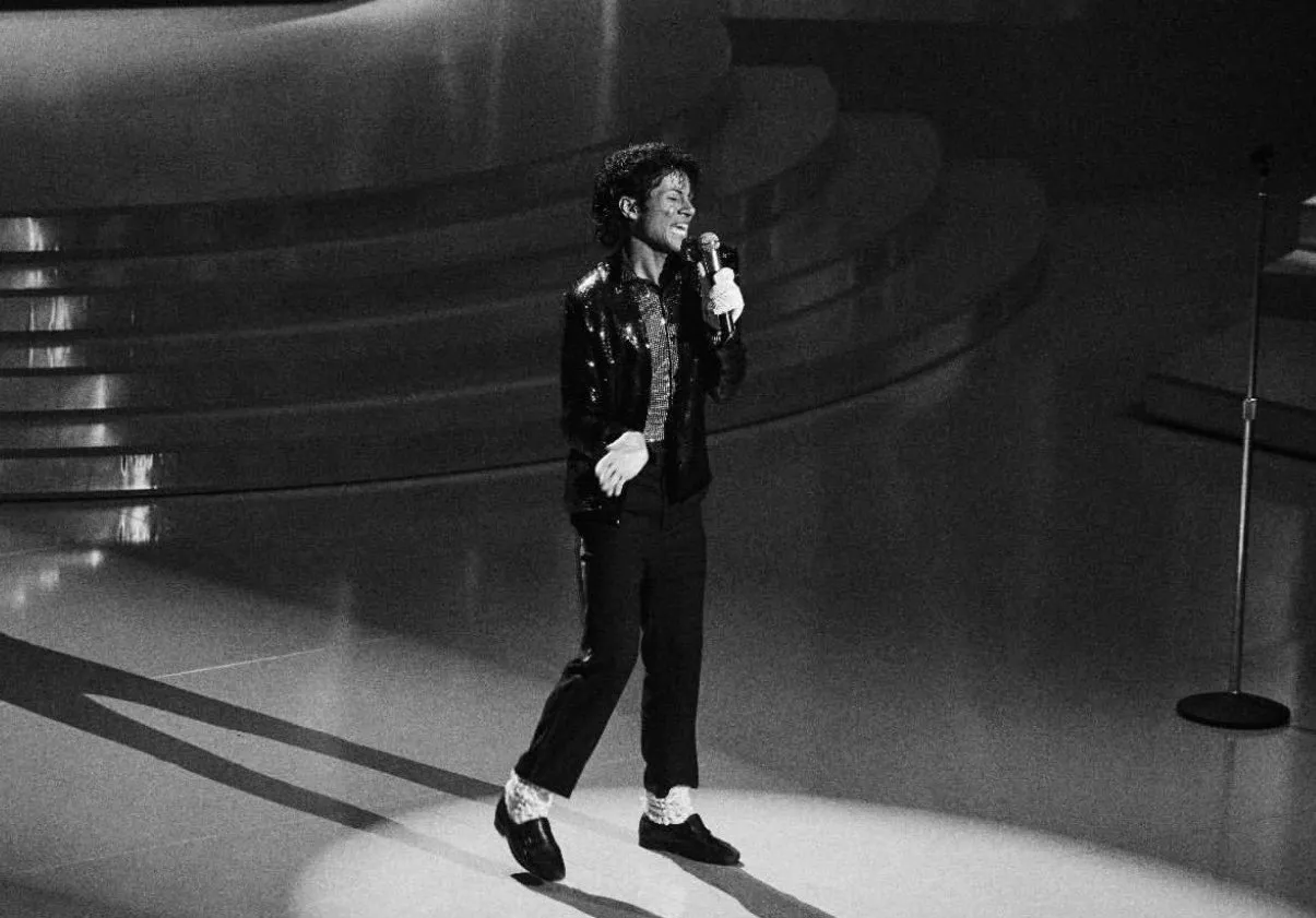 HI2o62eXQAAyEXF Jaafar Jackson impressiona em novas imagens de Billie Jean no filme MICHAEL
