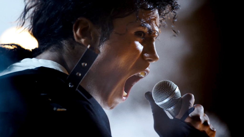 América Latina responde em peso e consolida sucesso do filme MICHAEL | Jaafar Jackson singing as Michael Jackson in Michael