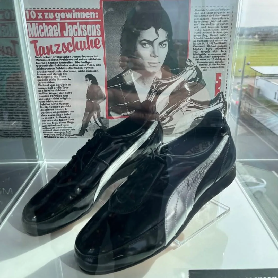SaveClip.App_687569471_18080438834288385_3676610538652877925_n Você sabia? A Puma criou um tênis exclusivo para Michael Jackson