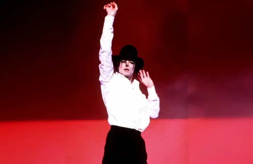 Michael Jackson ultrapassa 23 bilhões de streams no Spotify 2 Michael Jackson ultrapassa 23 bilhões de streams no Spotify | c8656fcc 07c8 4aaa 9a45 9de0fa990b7f