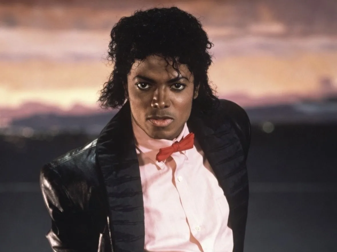 Michael Jackson supera Olivia Rodrigo e Billie Jean volta ao topo das músicas mais ouvidas do mundo | mjbeats.com .br Billie Jean MJ