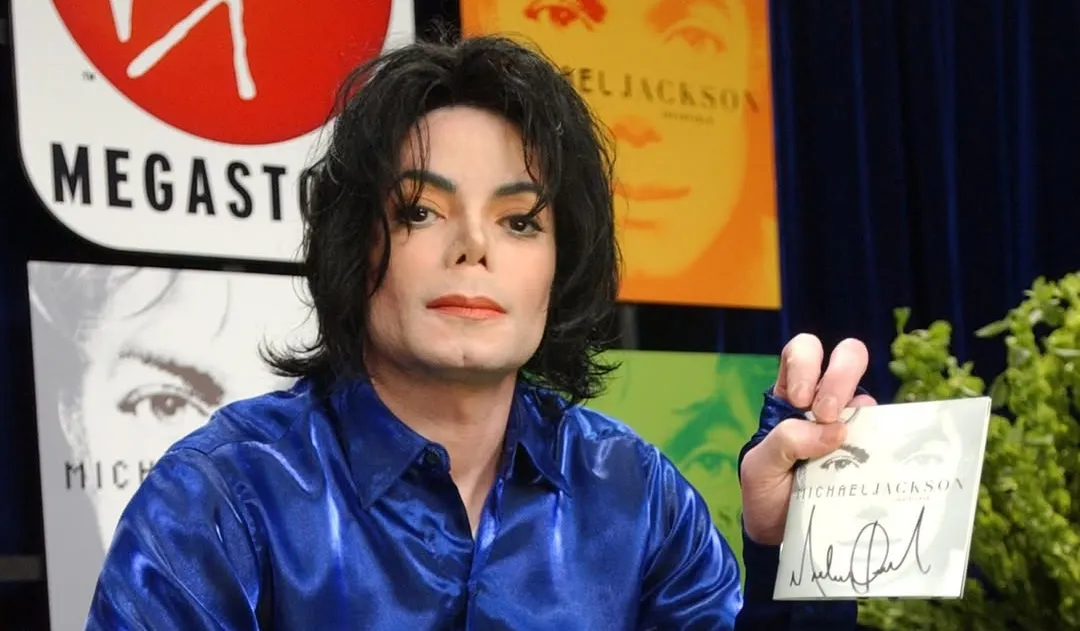 Quais foram os álbuns mais ouvidos de Michael Jackson no Spotify na última semana? | mjbeats.com .br Invincible Era