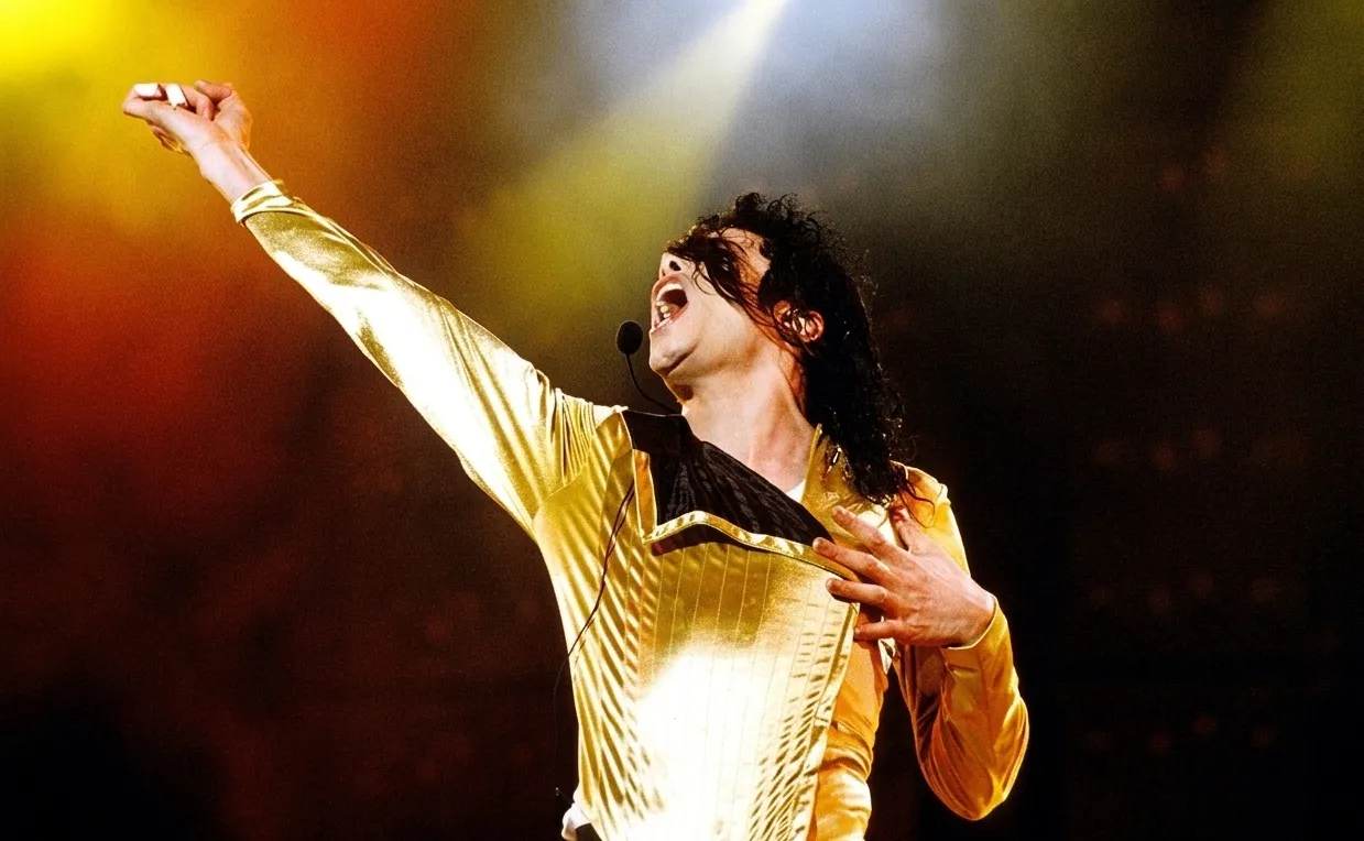 Michael Jackson domina o Spotify com 110 milhões de ouvintes mensais | mjbeats.com .br MJ Dangerous Tour WBSS