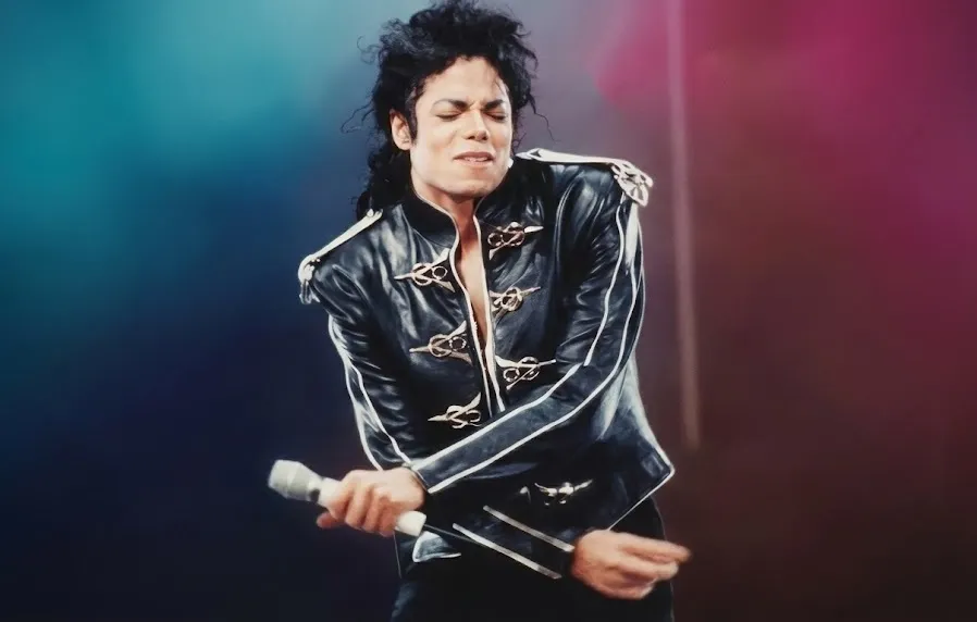 Billie Jean e Chicago batem recordes e impulsionam Michael Jackson nas paradas mundiais | mjbeats.com .br Michael Jackson Tokyo 1992