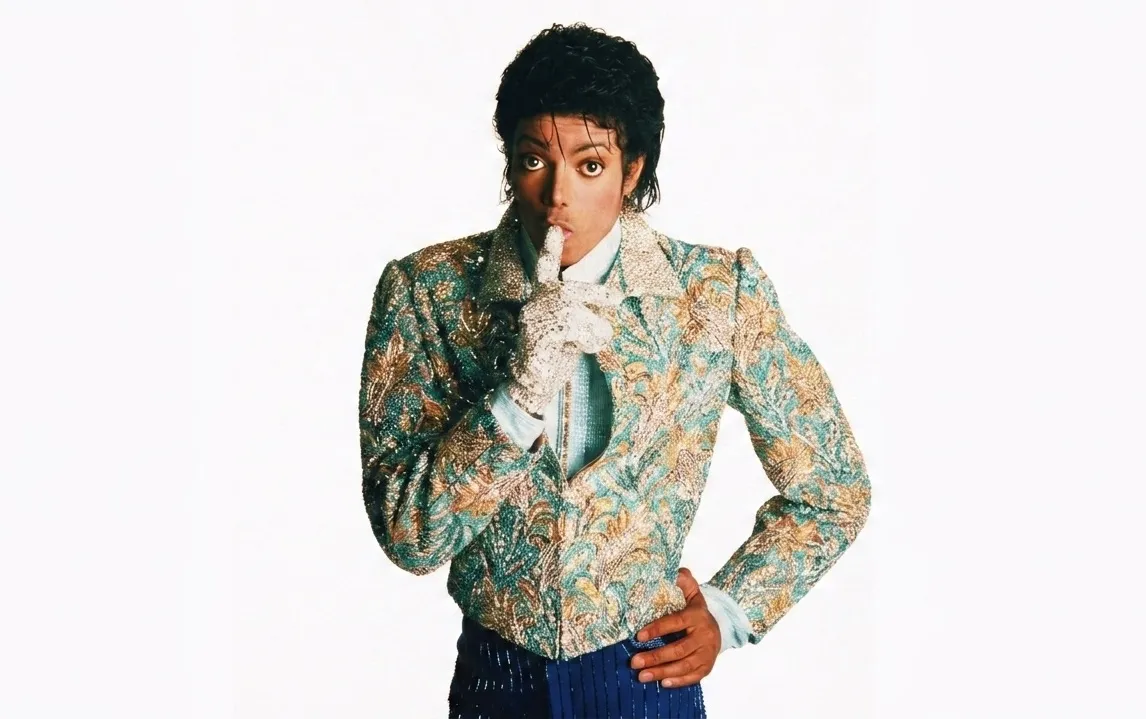 Michael Jackson volta ao #1 mundial após sucesso do filme MICHAEL | mjbeats.com .br Michael Jackson volta ao 1 mundial apos sucesso do filme MICHAEL
