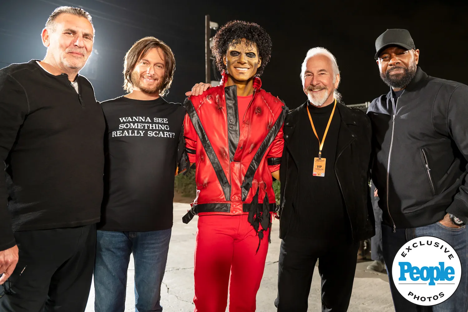 6 Fotos inéditas revelam o trabalho impressionante por trás dos figurinos de MICHAEL