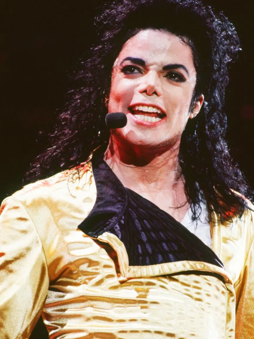 SaveClip.App_685629620_18577467745029942_5683758103177988035_n-1 Michael Jackson em 1993: registros inéditos resgatam noite inesquecível em Singapura