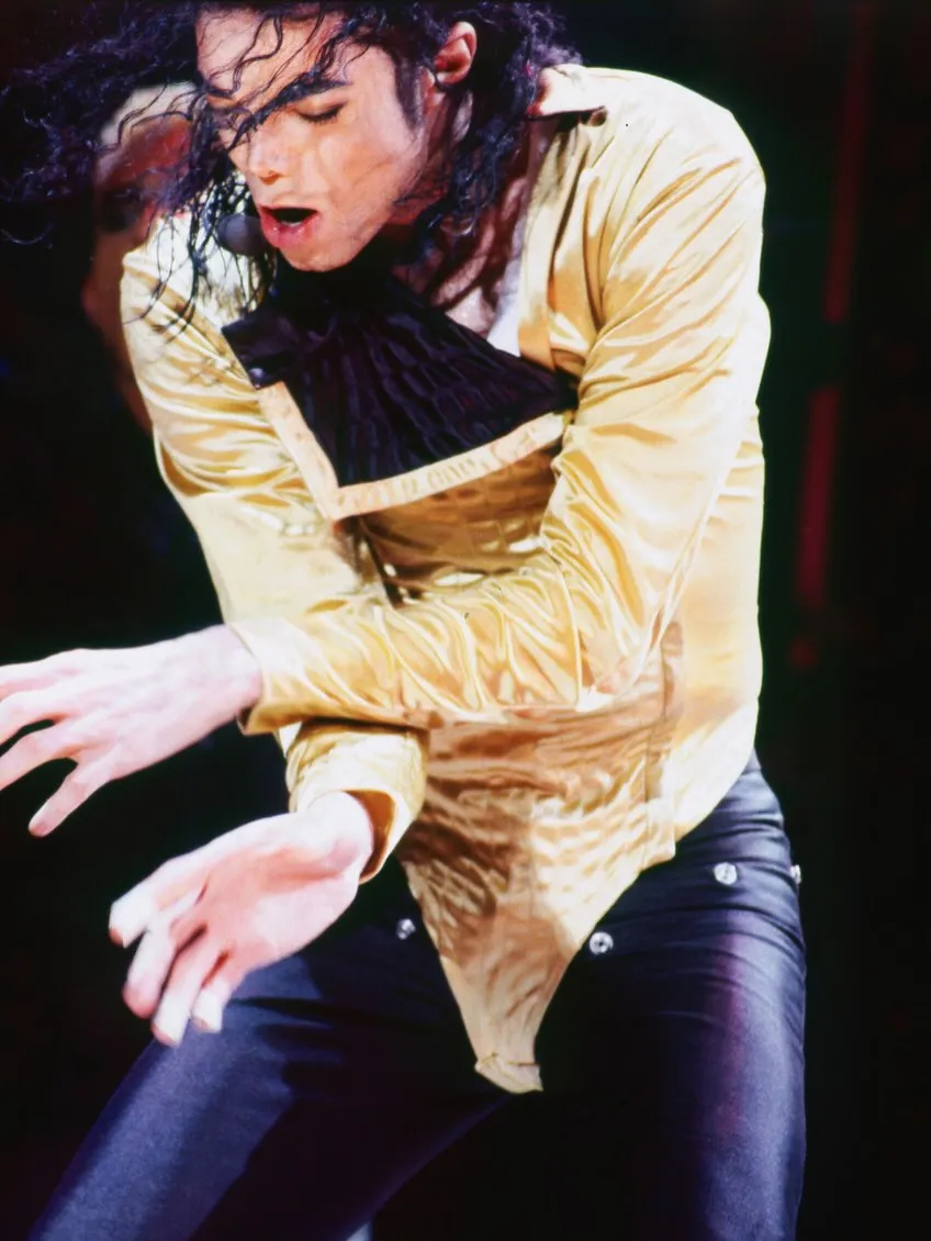 SaveClip.App_685815975_18577467754029942_6890438804280510304_n Michael Jackson em 1993: registros inéditos resgatam noite inesquecível em Singapura