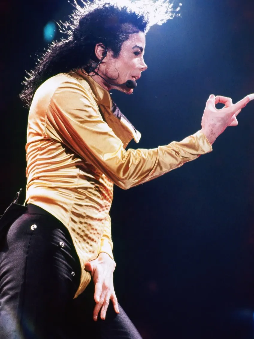 SaveClip.App_686933022_18577467736029942_6647474812361632341_n Michael Jackson em 1993: registros inéditos resgatam noite inesquecível em Singapura