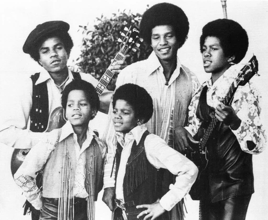 Michael Jackson e The Jackson 5 alcançam números impressionantes no streaming | h sketch 1 2