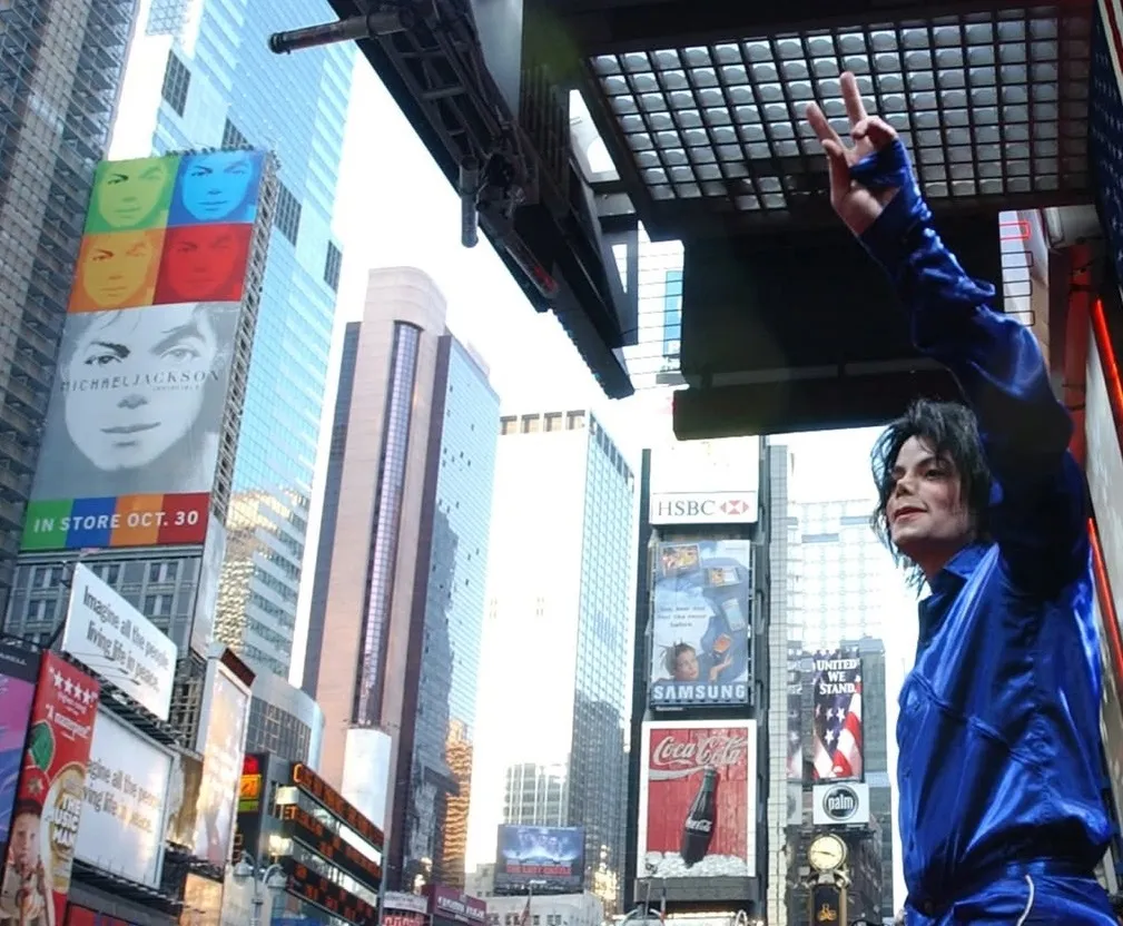 Invincible vive renascimento impulsionado pelo sucesso de MICHAEL 3 Invincible vive renascimento impulsionado pelo sucesso de MICHAEL | invincible mjbeats