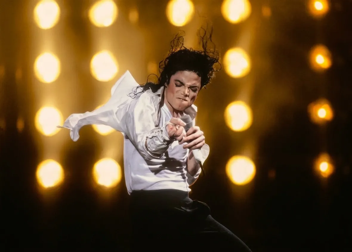 Michael Jackson alcança 112 milhões de ouvintes mensais e segue entre os maiores do mundo | mjbeats.com .br BOW Dangerous Tour