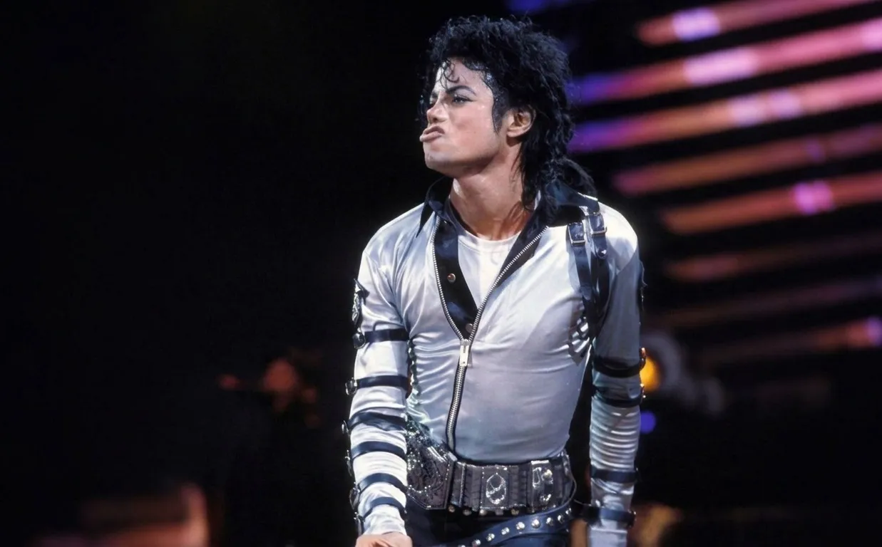 Michael Jackson coloca 11 músicas entre as mais ouvidas do mundo | mjbeats.com .br Bad Tour 1988