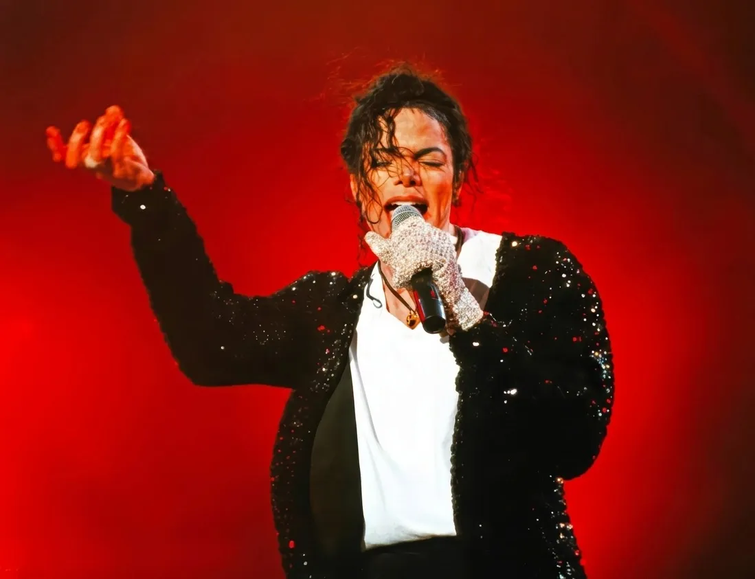 Com Billie Jean no topo, Michael Jackson soma mais de 24 bilhões de reproduções no Spotify 2 Com Billie Jean no topo, Michael Jackson soma mais de 24 bilhões de reproduções no Spotify | mjbeats.com .br Billie Jean 1997 LIVE