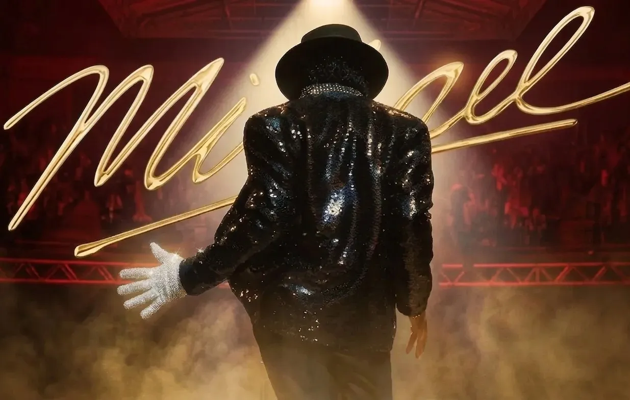MICHAEL se aproxima de Oppenheimer e caminha para uma bilheteria histórica de US$ 1 bilhão | mjbeats.com .br MICHAEL in red Light