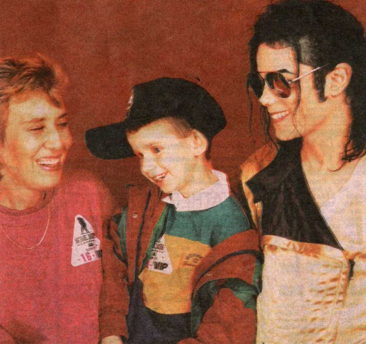 Michael Jackson e o autógrafo em braile | 1w7S0GrmIX2u9bOK9ugSheQ 1