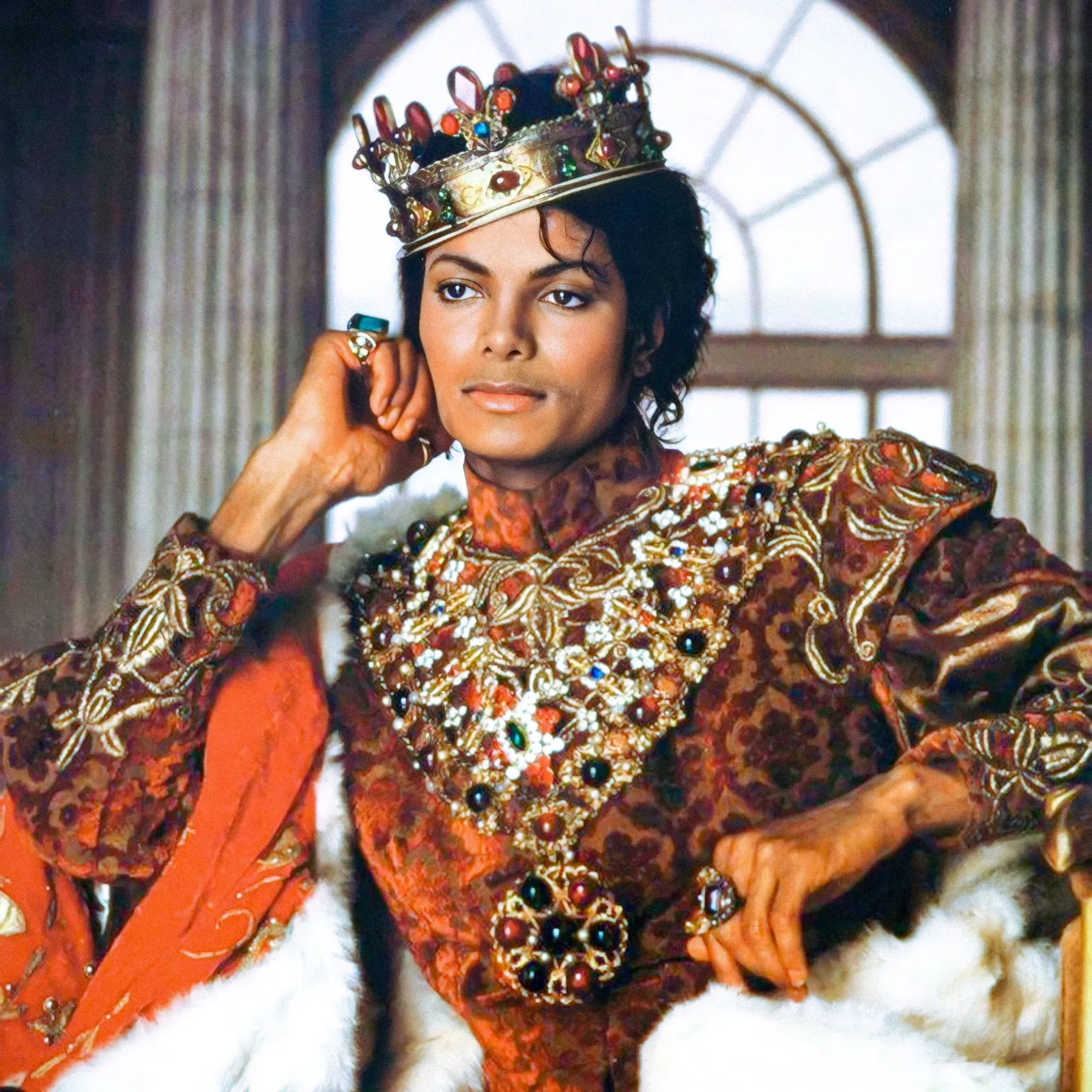 Michael Jackson vive um dos maiores renascimentos musicais da história 2 Michael Jackson vive um dos maiores renascimentos musicais da história | HIi4cvEXkAAPH4n scaled