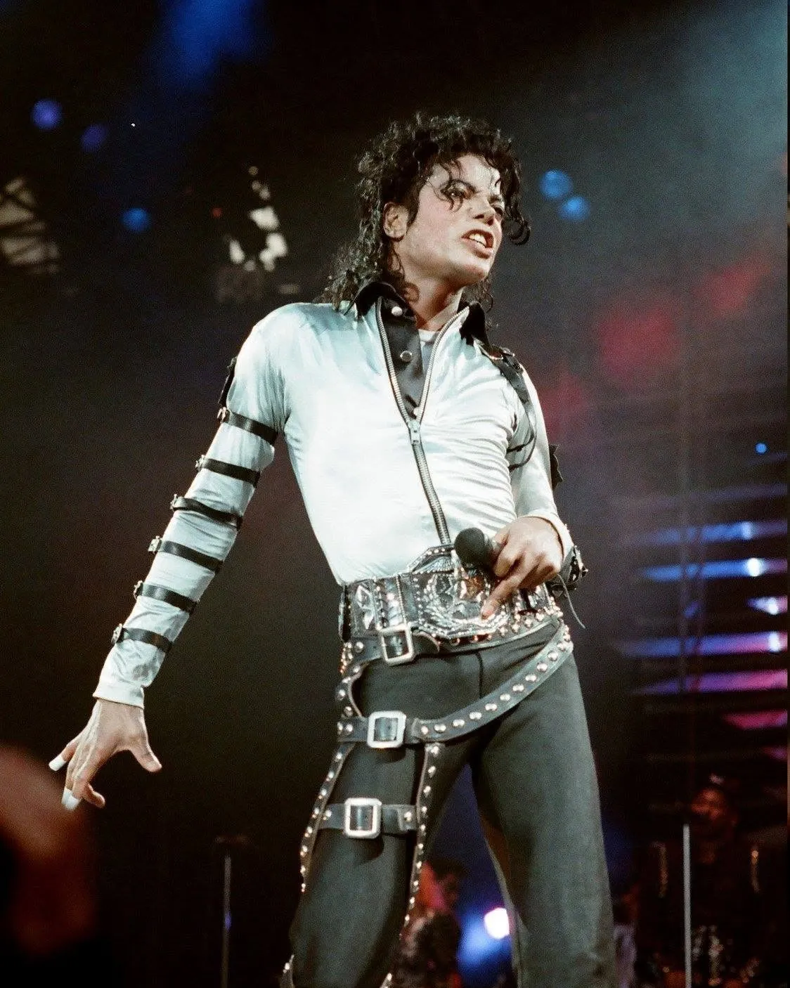 SaveClip.App_717790639_1453648866798519_5245041810845348716_n Michael Jackson no Wembley: 504 mil fãs e um recorde histórico