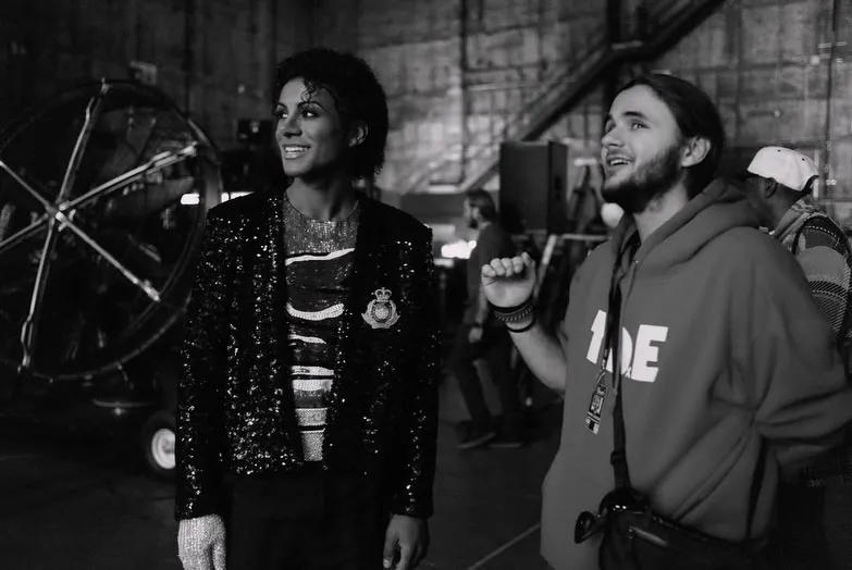 Prince Jackson, filho do Rei do Pop, ganha prêmio como MELHOR PRODUTOR pelo filme MICHAEL 1 Prince Jackson, filho do Rei do Pop, ganha prêmio como MELHOR PRODUTOR pelo filme MICHAEL | mjbeats prince jaafar