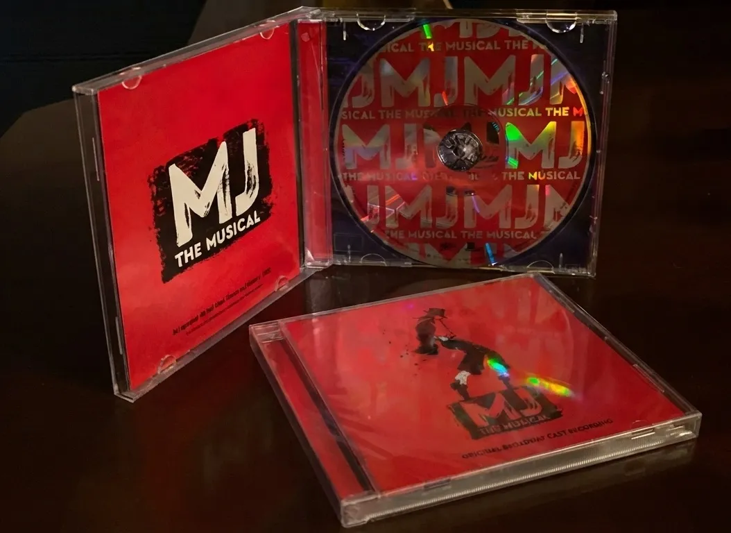 A trilha sonora de MJ MUSICAL, o espetáculo sobre Michael Jackson, está disponível no streaming 2 A trilha sonora de MJ MUSICAL, o espetáculo sobre Michael Jackson, está disponível no streaming | mjbeats Image sovt7tsovt7tsovt