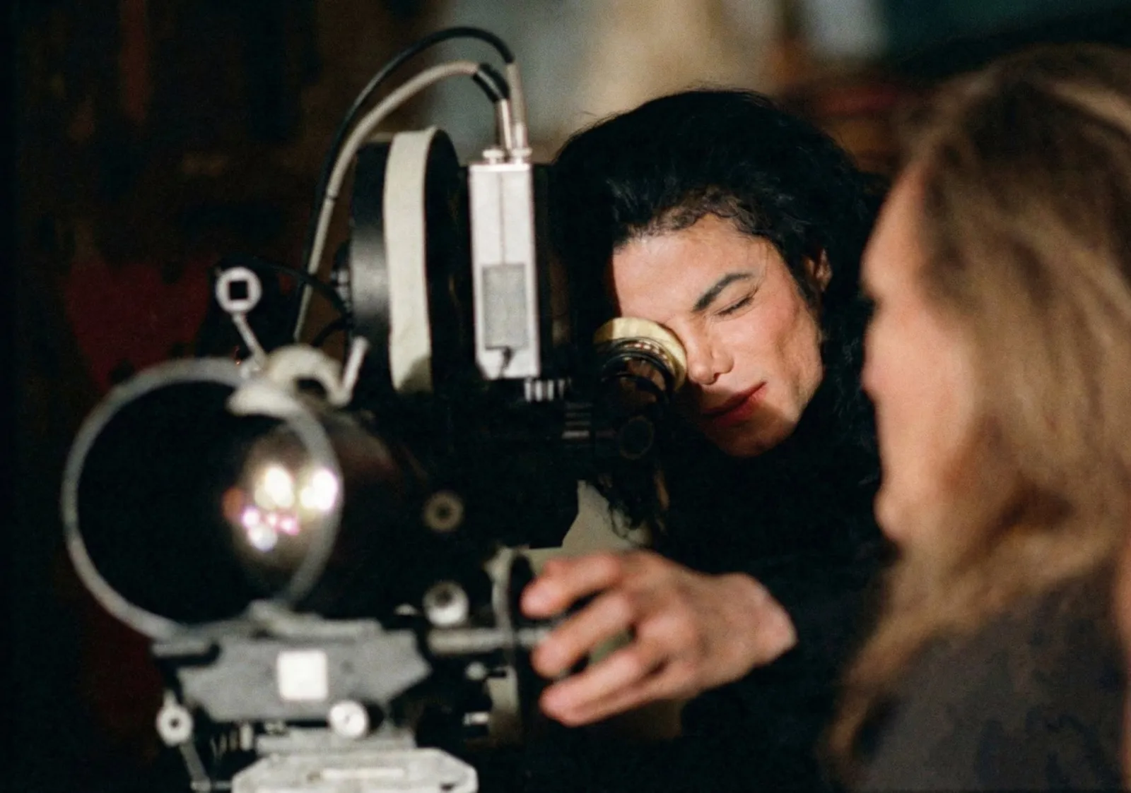 O sonho de Michael Jackson de se tornar diretor de cinema | HABsbv4WwAAs1T4 scaled