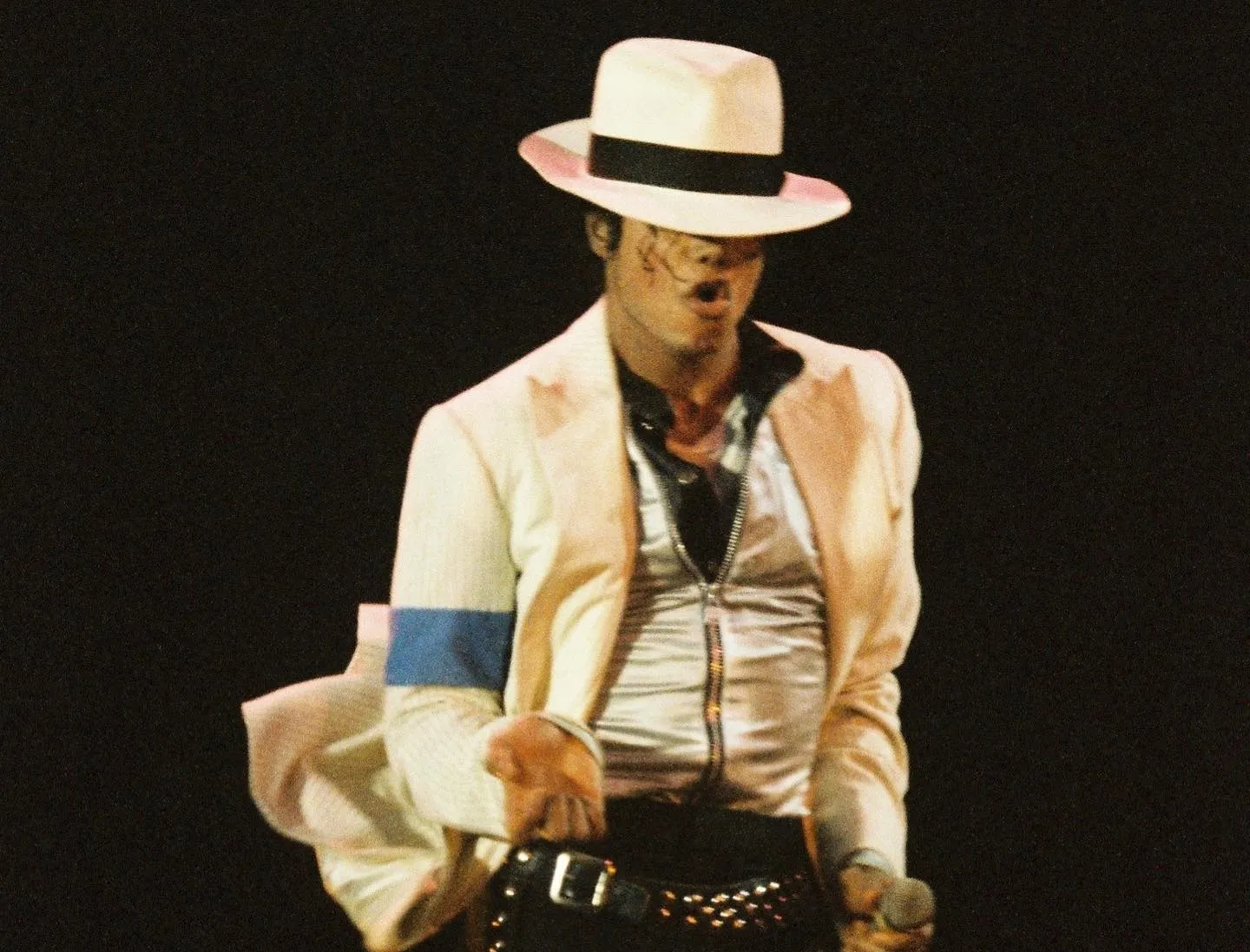Michael Jackson domina a Billboard e compete contra si mesmo em 2026 | MJBEATS SMOOTH BAD TOUR