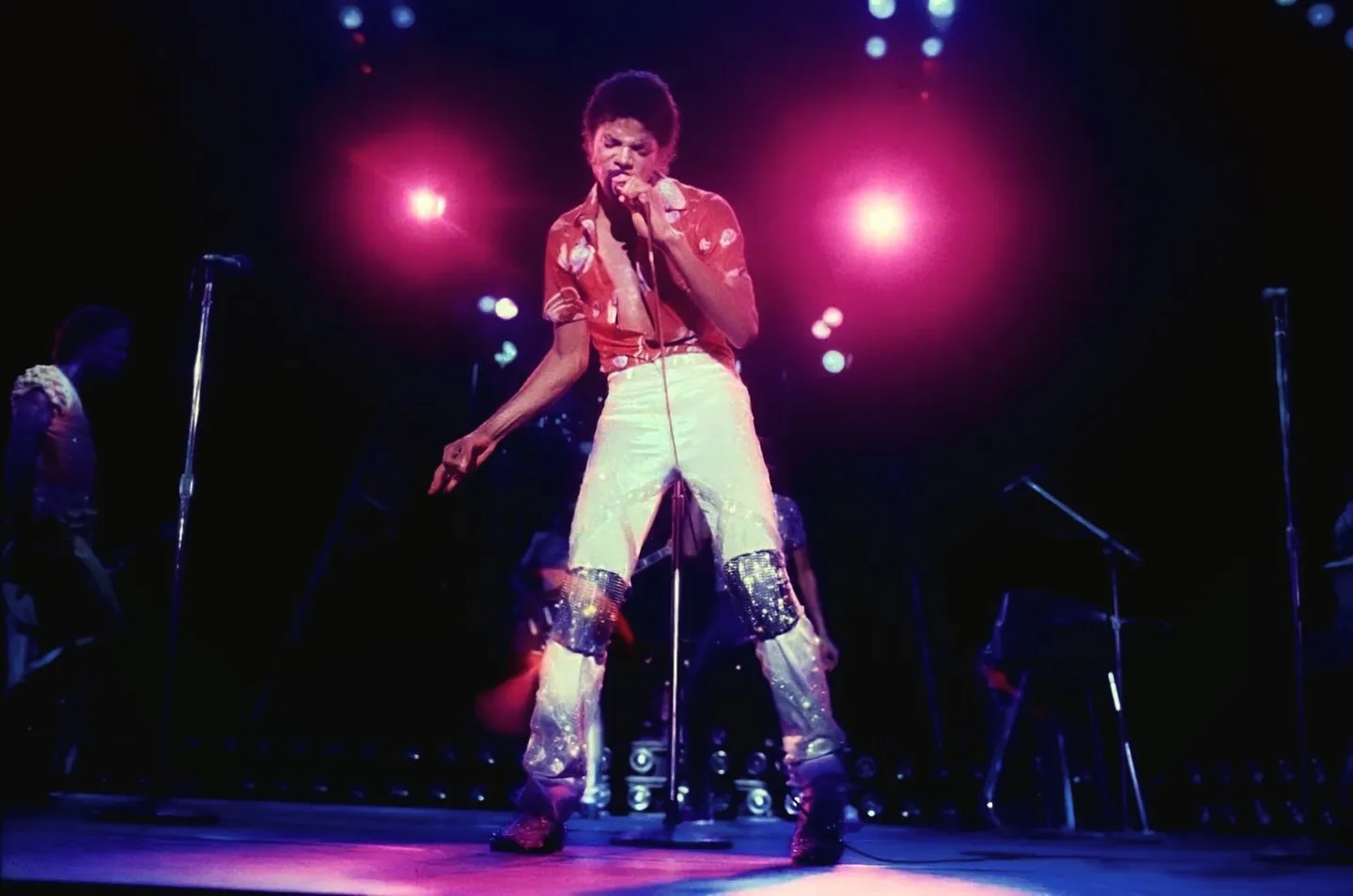 Michael Jackson segue no Top 5 da Billboard Artist 100 em 2026 | SaveClip.App 623409876 18073946465379850 3057936814906493257 n
