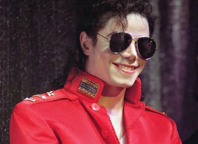 Um prêmio e a prévia do álbum HIStory | mj95 12161923820107506559