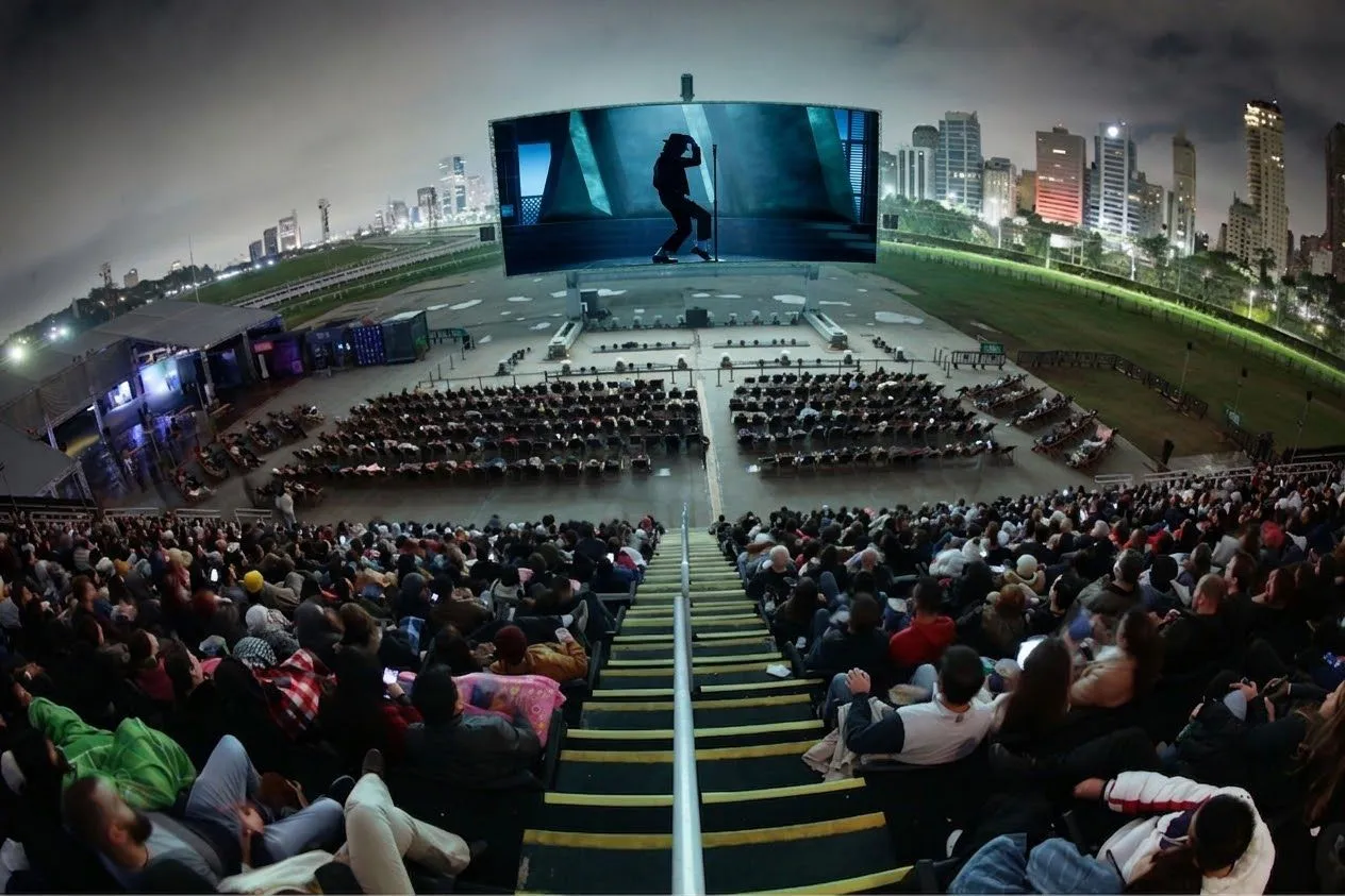 OPORTUNIDADE ÚNICA! MICHAEL será exibido em São Paulo no maior cinema a céu aberto do MUNDO 1 OPORTUNIDADE ÚNICA! MICHAEL será exibido em São Paulo no maior cinema a céu aberto do MUNDO | mjbeats 2e44948f fdb5 40ff 87de 1d2ef3718611