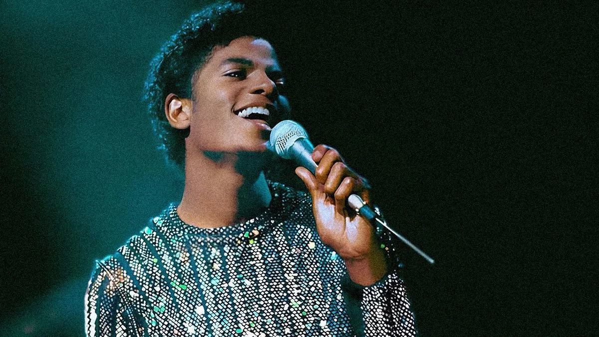 “Rock With You” se torna a 5ª música de Michael Jackson a atingir 1 bilhão no Spotify | rock with you upscale