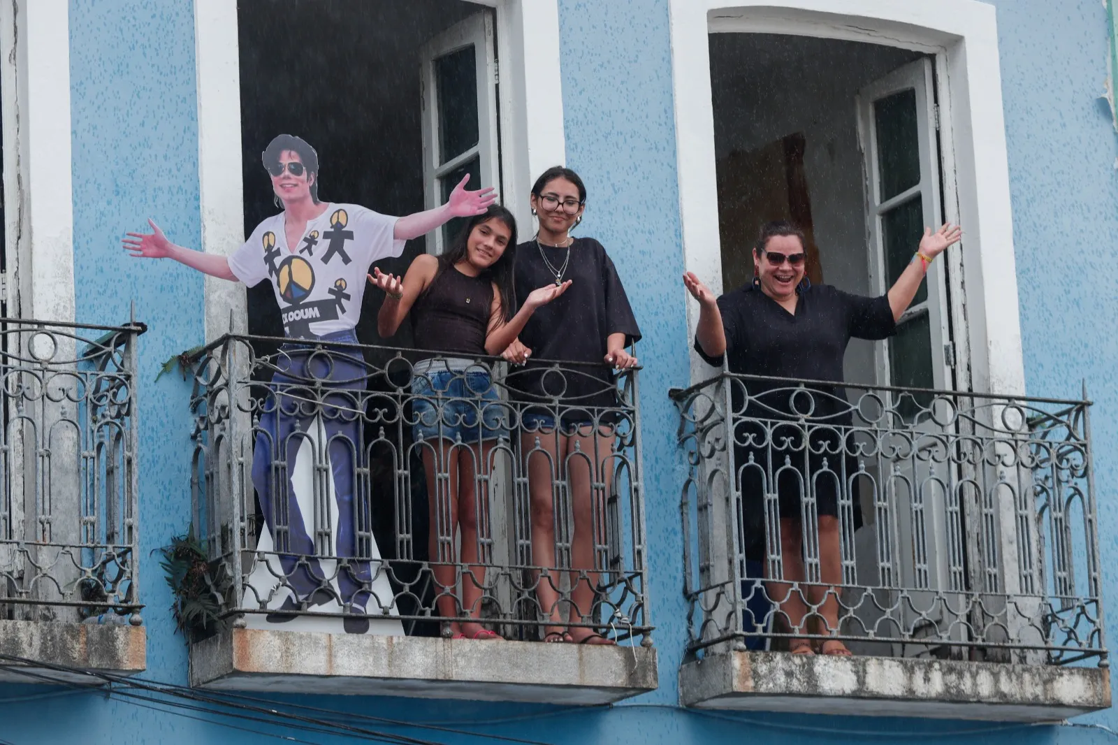 varanda-de-michael-jackson-no-pelourinho-pode-fech0139603300202607211556-1 Varanda de Michael Jackson no Pelourinho é colocado à venda por R$ 1,3 milhão