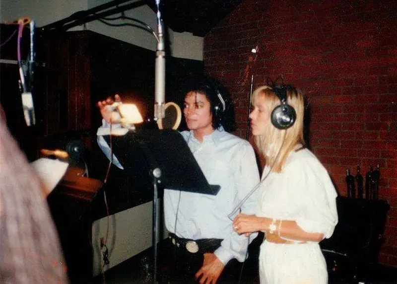 Michael Jackson e sua única música cantada em francês 1 Michael Jackson e sua única música cantada em francês | 1 lXBSst6lG5 hsZ0VB50fsQ