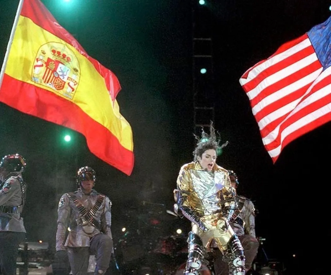 Michael Jackson em Zaragoza: 30 anos do HIStórico show na La Romareda | HRiykySbgAA1ToL
