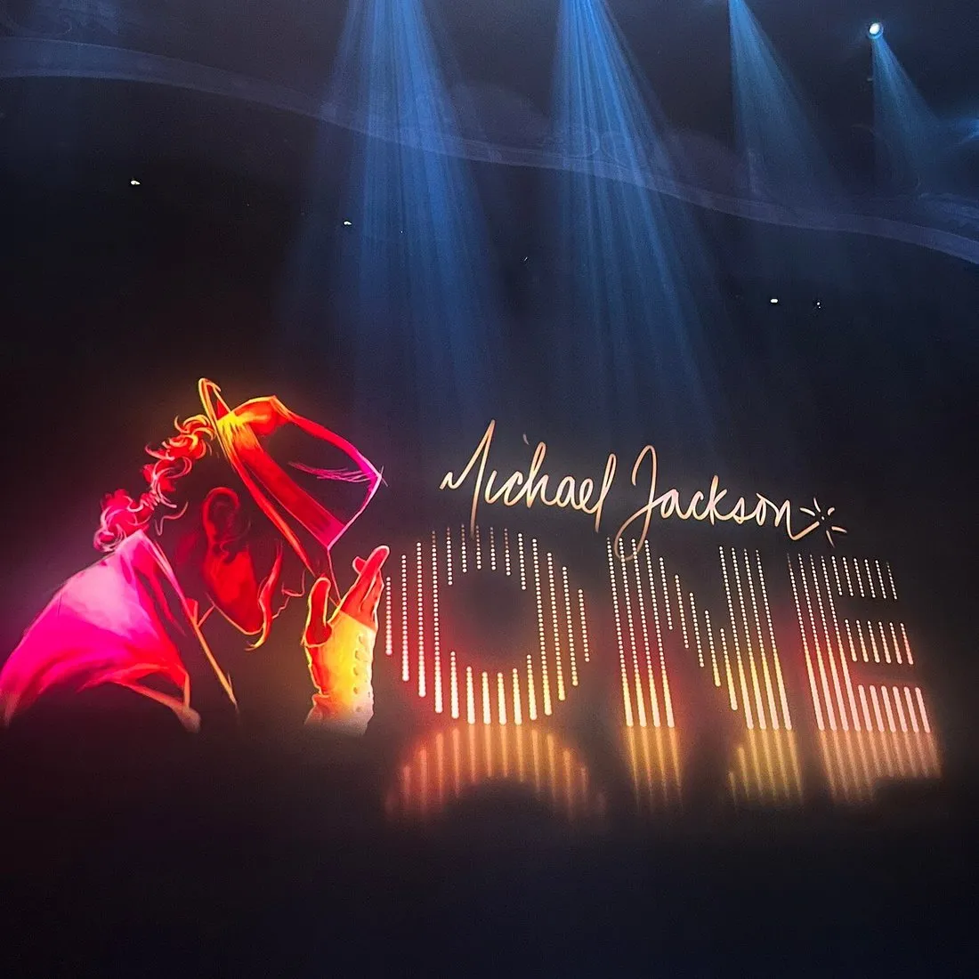 Michael Jackson ONE é eleito o melhor show de Las Vegas em 2026 | caption