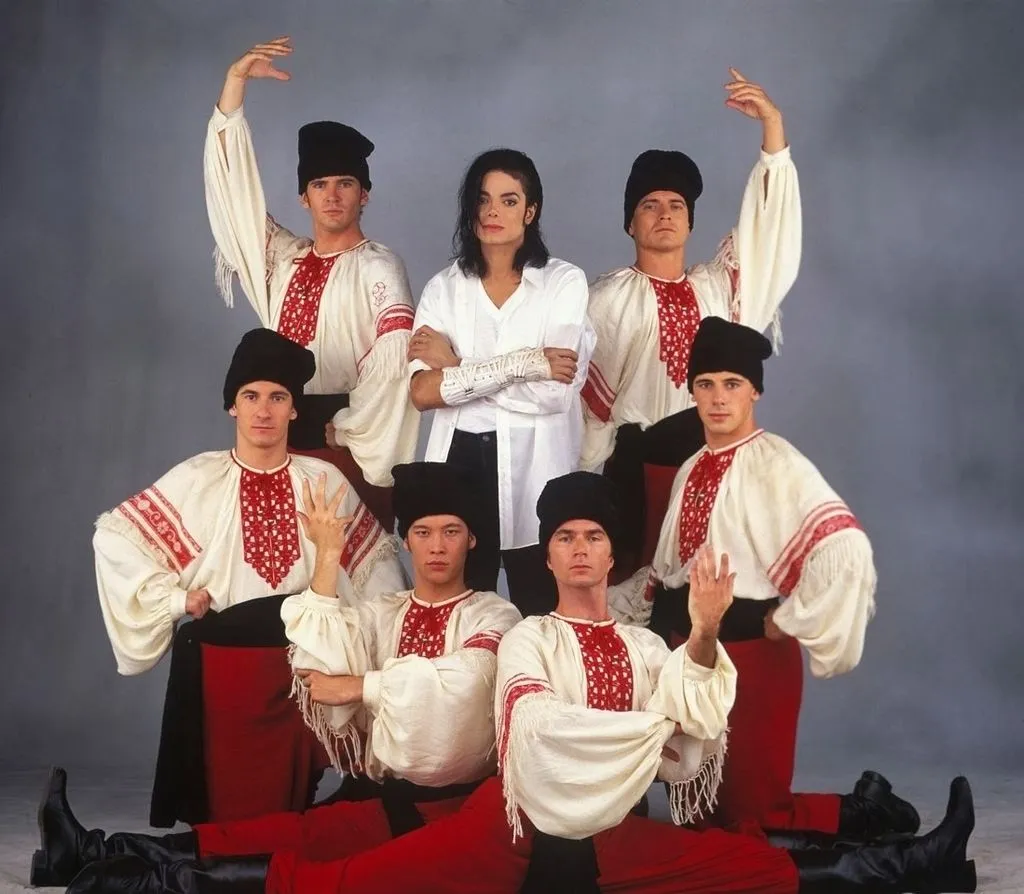 hq-Black-or-White-pic-s-michael-jackson-16208481-1216-998-1-1024x894 Michael Jackson em Black Or White: Qual a diferença entre apreciação cultural e apropriação cultural?