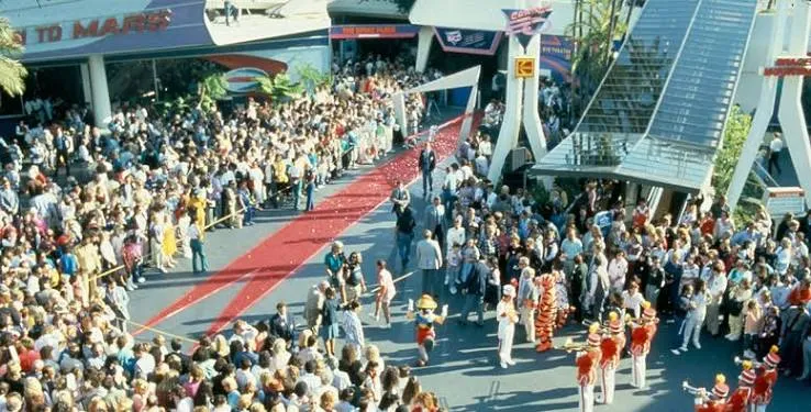 images-3 40 anos de Captain EO: o legado do curta de Michael Jackson na Disney