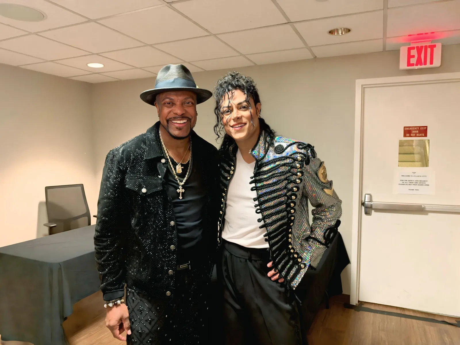 “Michael Is Here!”: o encontro entre Chris Tucker e Rodrigo Teaser em Atlantic City 2 “Michael Is Here!”: o encontro entre Chris Tucker e Rodrigo Teaser em Atlantic City | 1791085478093 scaled