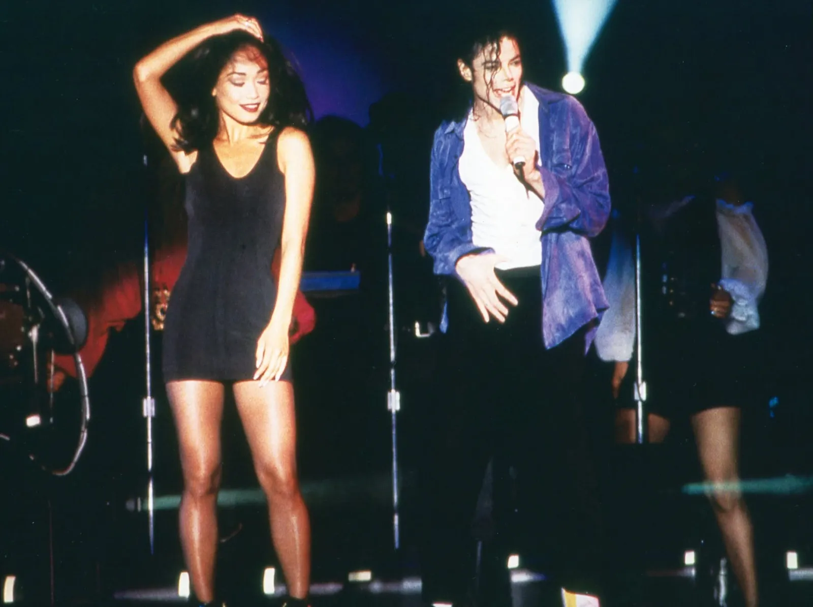 Entre genialidade e intensidade: um olhar íntimo sobre Michael Jackson | 486572421 1086344250195651 4965616441596579158 n scaled