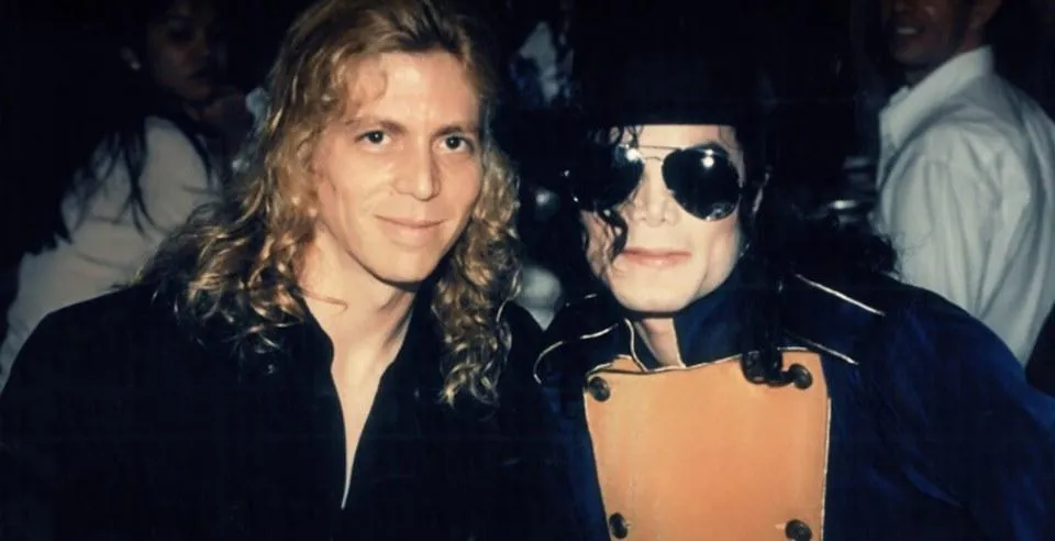 Músicas inéditas de Michael Jackson: Brad Buxer transfere direitos de parte do catálogo | gjigANyjk8F9RMVTxUqQ ZI7IQ81WaEOTg bBBvMsAlaTEHOt8DqHBLpY9v4N9j Wgw7N6xYLes12qSHM61coadOsuwBhjP2UBsklZrK4HOQDw